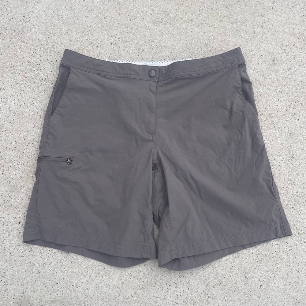 Vintage L.L. Bean Women’s 16 Hiking Outdoor Bermuda Gray Shorts Active‎